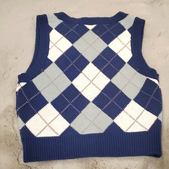Holister cropped sweater vest - Picture 3 of 6